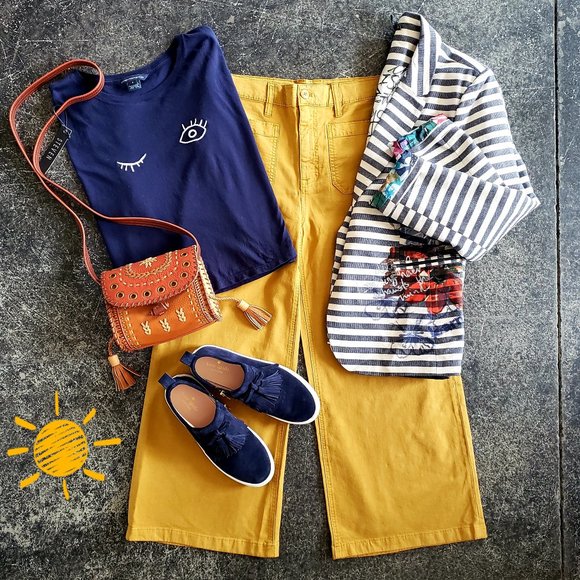 Meet Us ♡ - Picture 1 of 1